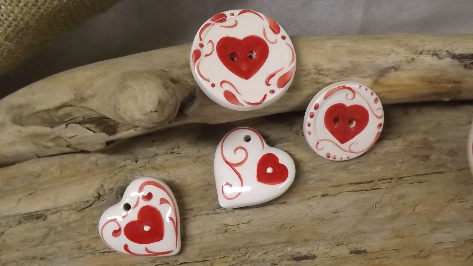 DICOSMETIC 44 Pz 11 Colori Inossidabile A Forma Di Cuore Ciondoli In Smalto Colorato Metallo Cuore Charms Mini Cuore Perline Ciondoli Smaltati Per Bracciale Collana Fabbricazione Di Gioielli, Foro