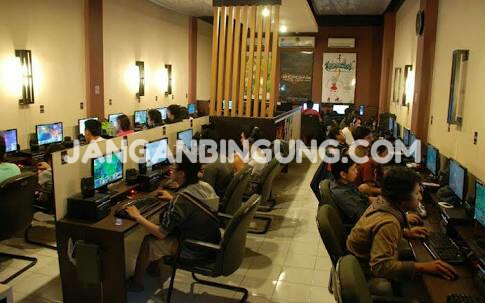 Ini dia Beberapa Tingkah lucu anak-anak warnet game Ini dia Beberapa Tingkah lucu anak-anak warnet game