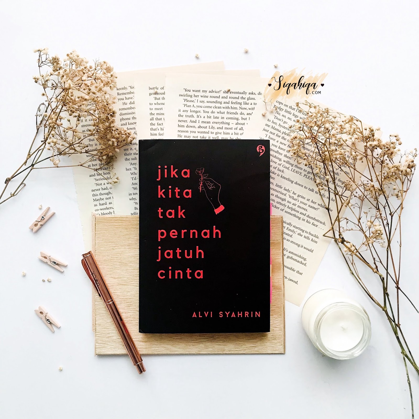 Review Buku Indonesia Jika Kita Tak Pernah Jatuh Cinta By Alvi Syahrin Siqahiqa