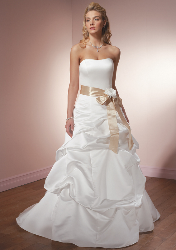 Dressybridal Must Have Traditional Ball Gown Wedding Dresses