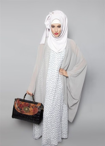  Membahas trend fashion memang tak ada habisnya 49+ Contoh Baju Casual Wanita Hijab, Model Terbaru!