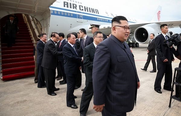 كيم جونغ أون يصل إلى سنغافورة للقاء ترامب.