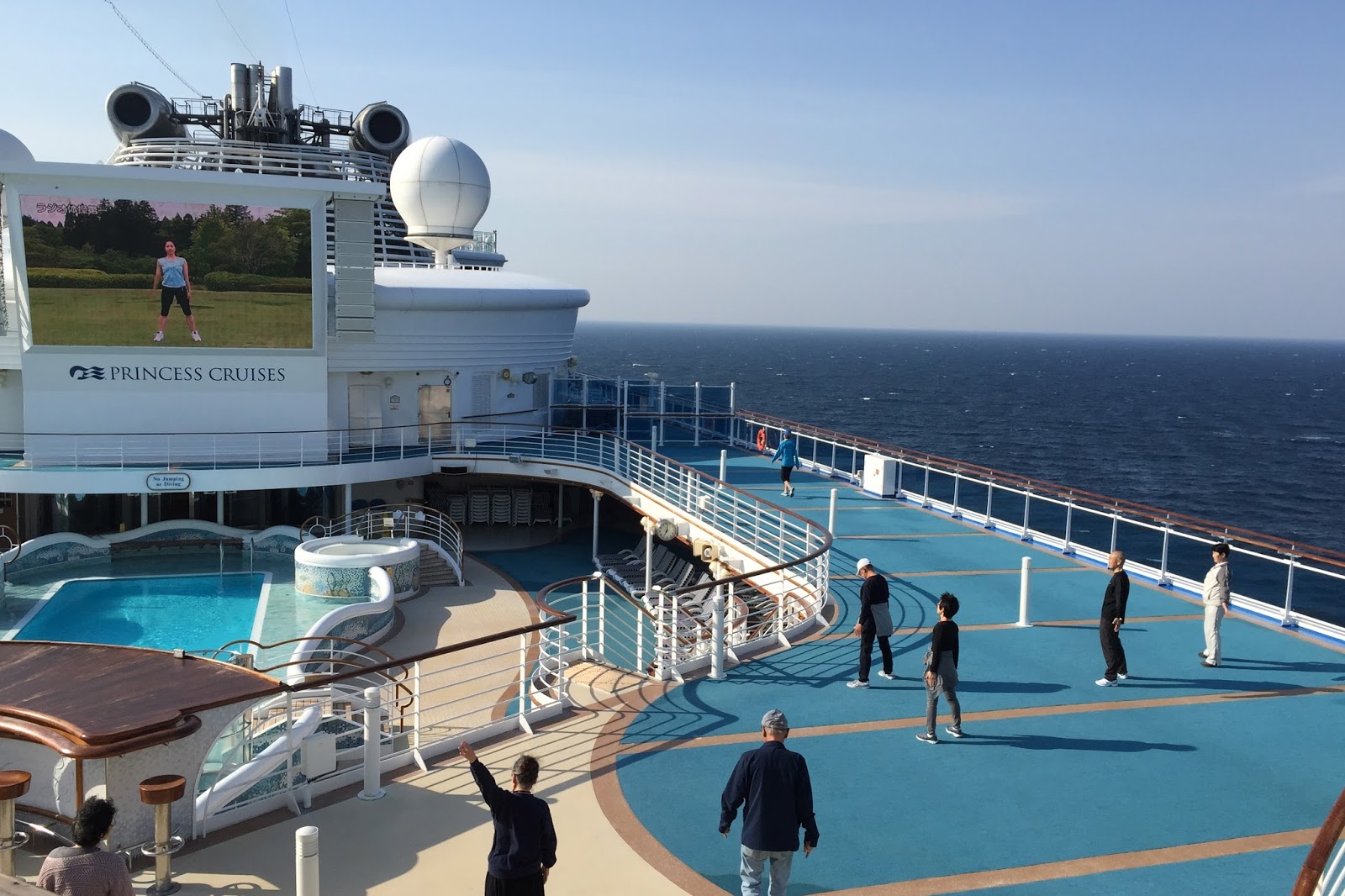 うふふな日々 5 23 函館に寄港 ダイヤモンド プリンセス 新緑の北海道 秋田 富山と釜山 4