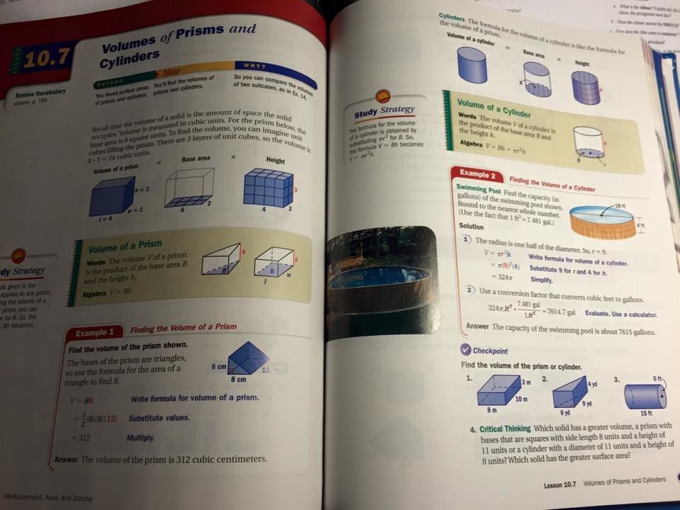 учебники в американских школах. школьные учебники в сша. американский школьник с учебниками. какие учебники в сша. учебники в сша.