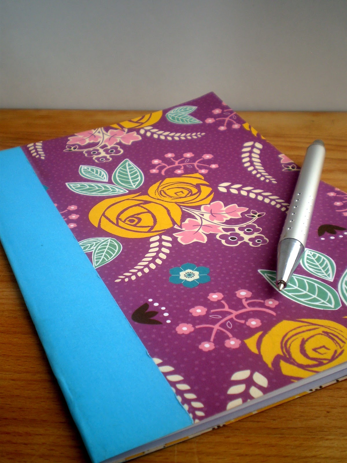 All that Glisters is not Gold: Patterned notepad tutorial