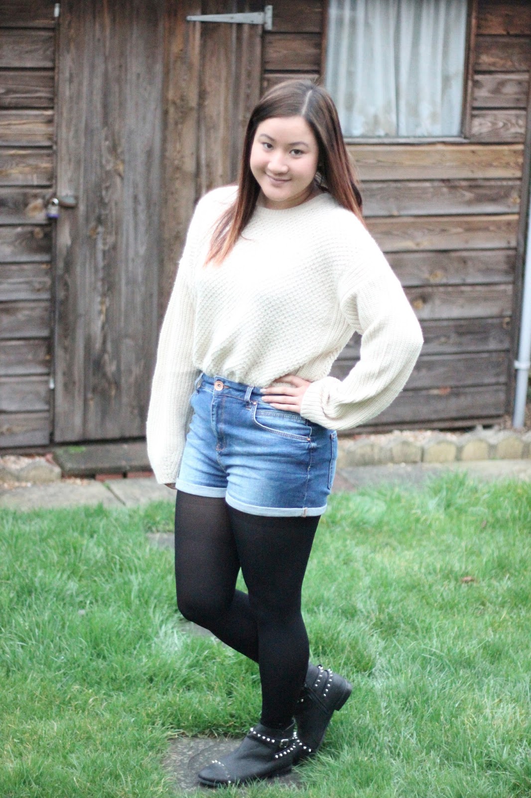 OUTFIT - Beige Jumper and High Waisted Shorts - Raining Cake