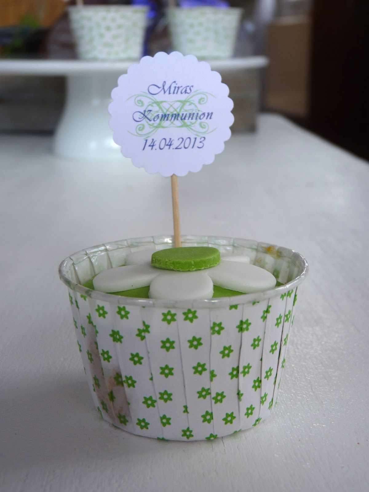 Fanny&amp;#39;s Bandennotizen: Zitronenmuffins mit Fondant-Verzierung