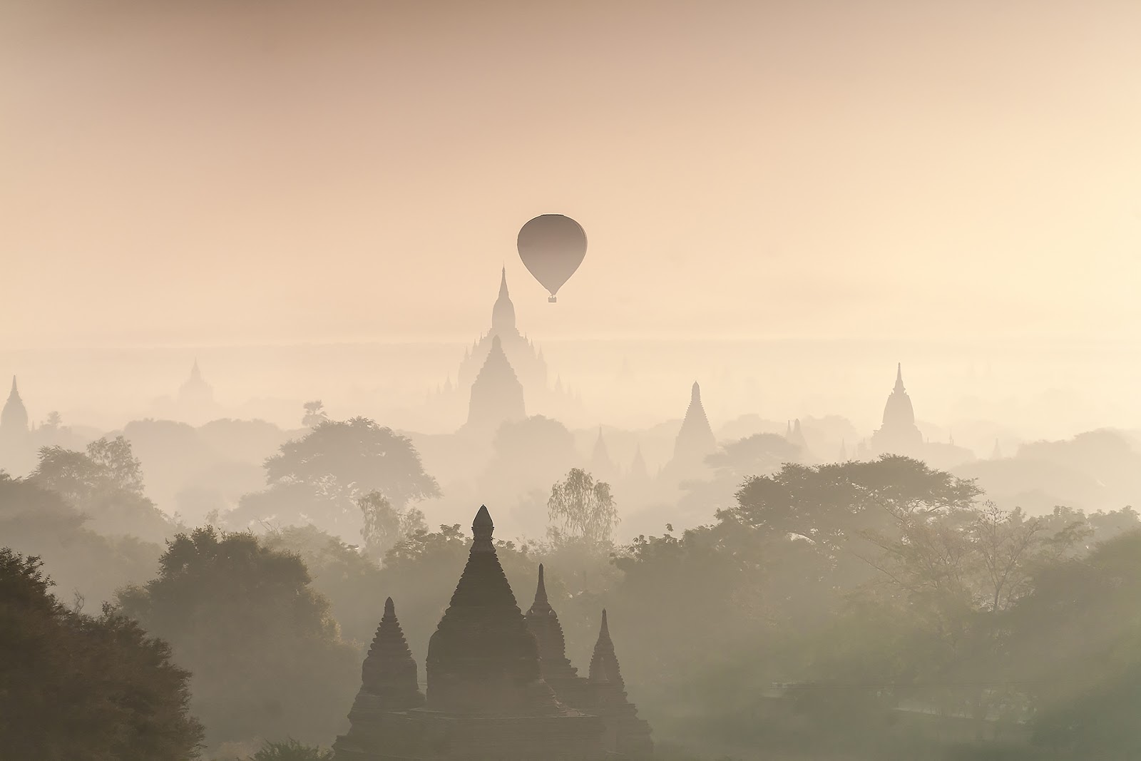 Pagody balony,bagan,birma,pagody