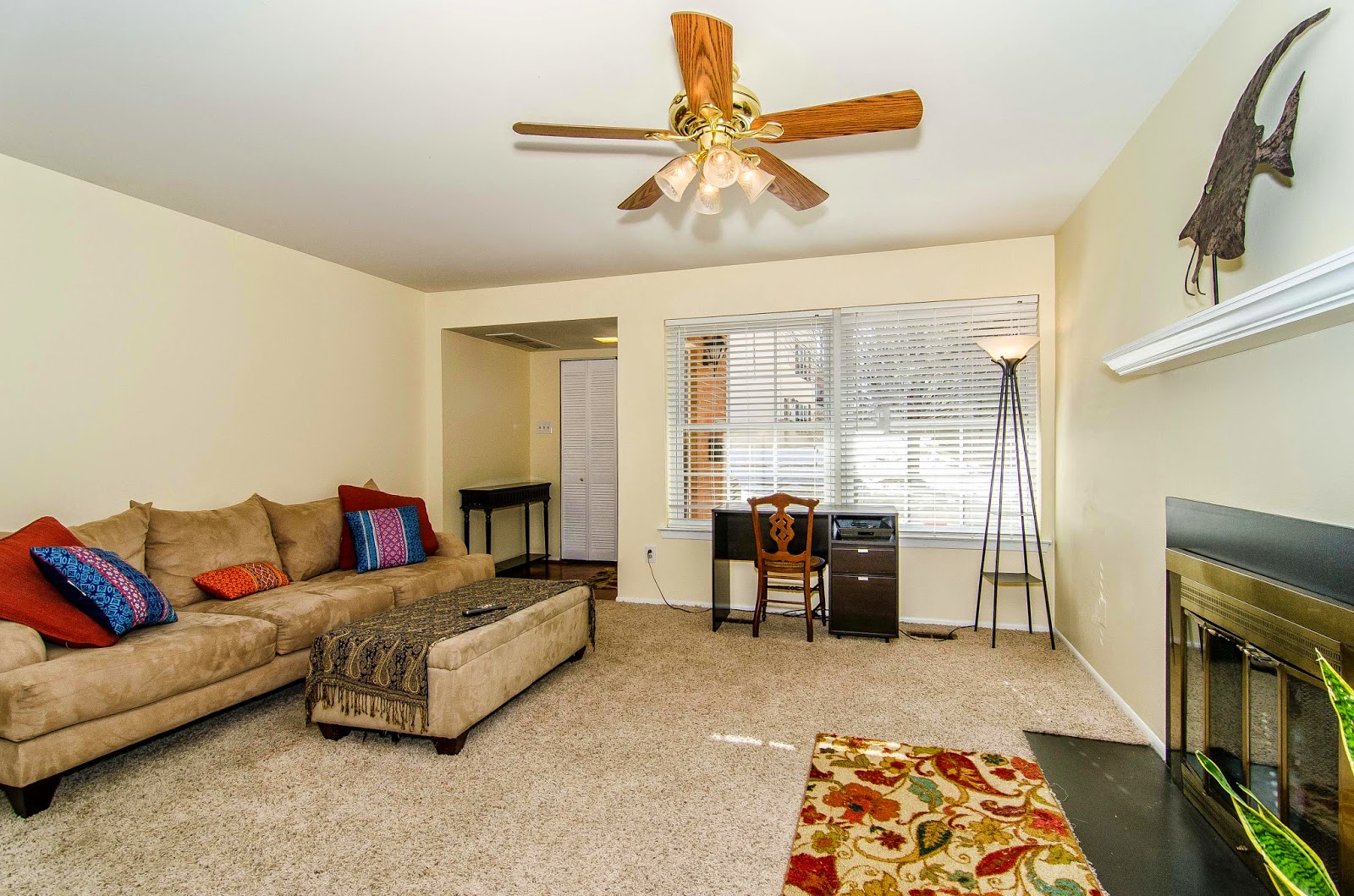 Living in Philly 382 Old Crossing Devon Condo for sale MLS