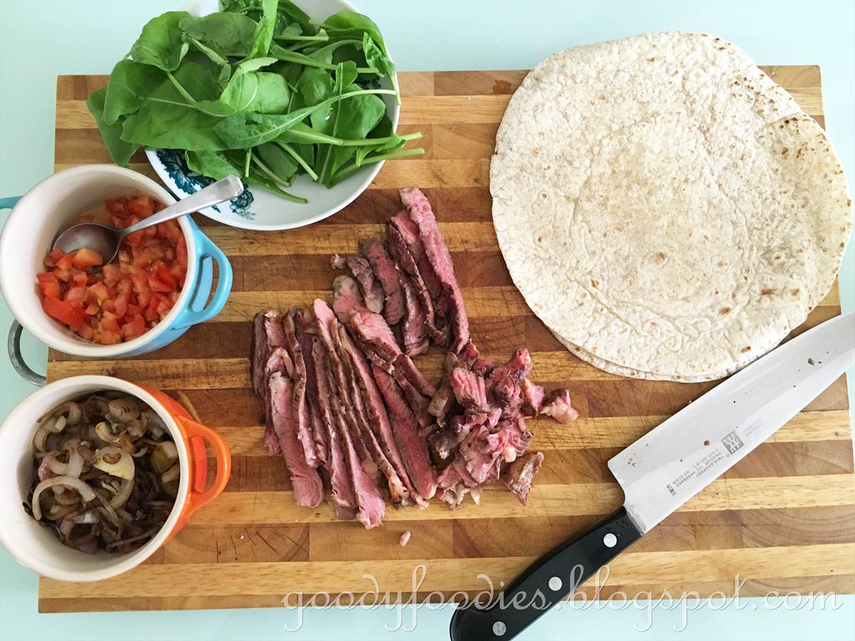 GoodyFoodies Recipe Steak Wrap with Caramelised Onions, Tomatoes and