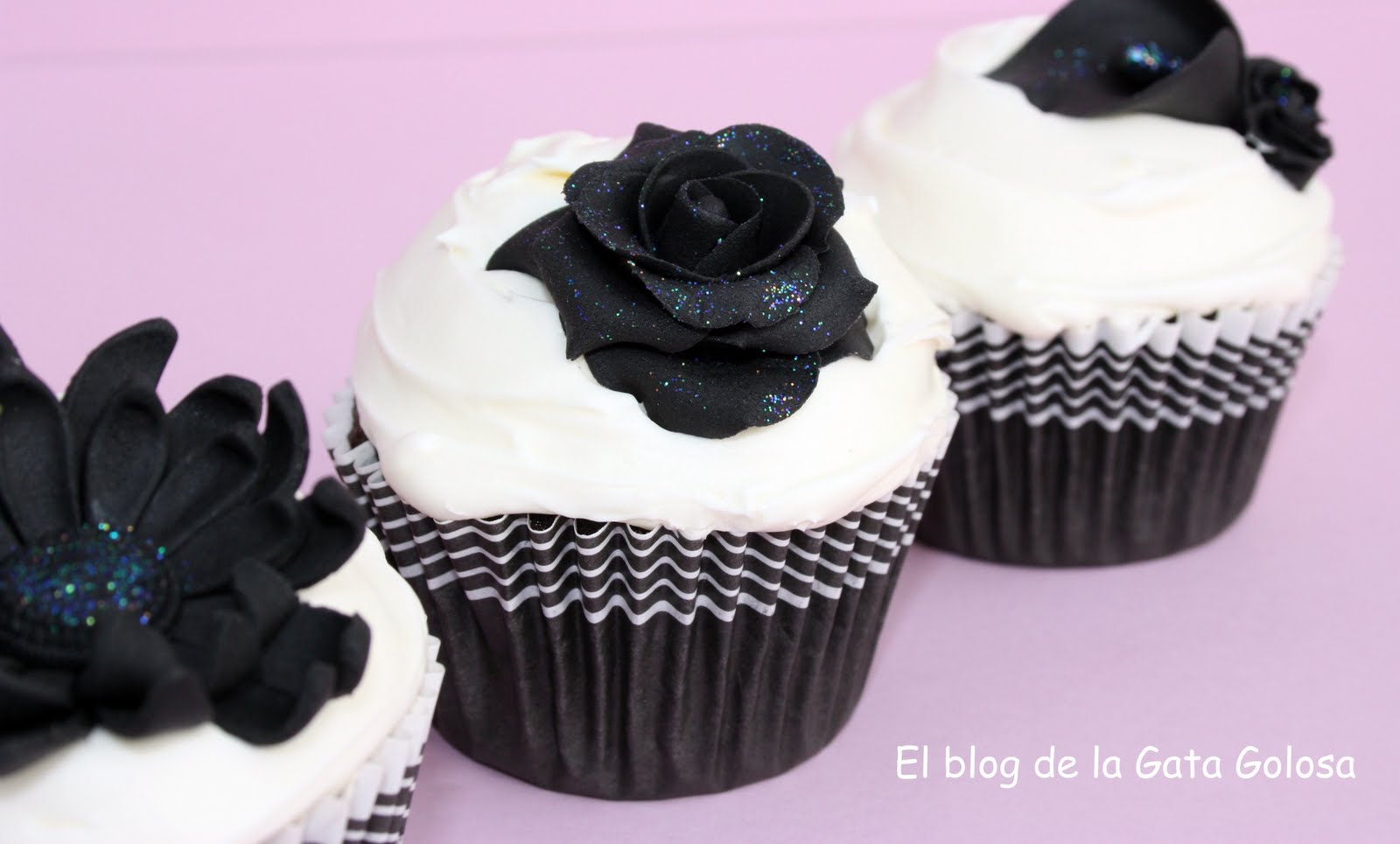 El blog de la Gata Golosa: CUPCAKES EN BLANCO Y NEGRO