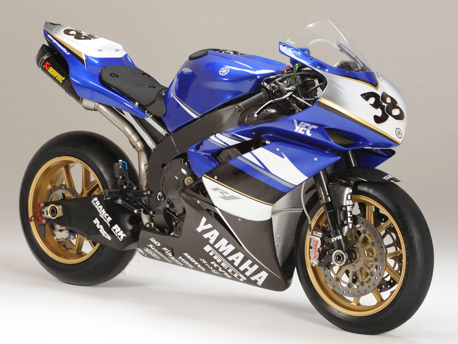 Motorcyle Wallpapers: Yamaha YZF R1 (2008) Blue Wallpapers