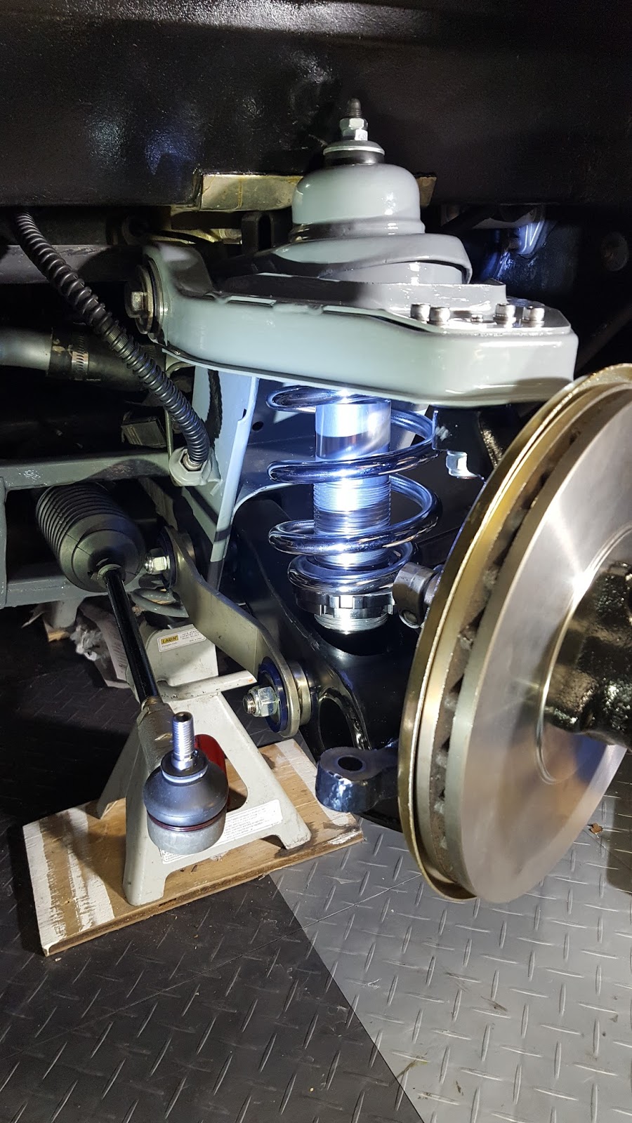 Delorean / VR6 conversion project Front suspension, brakes Almost