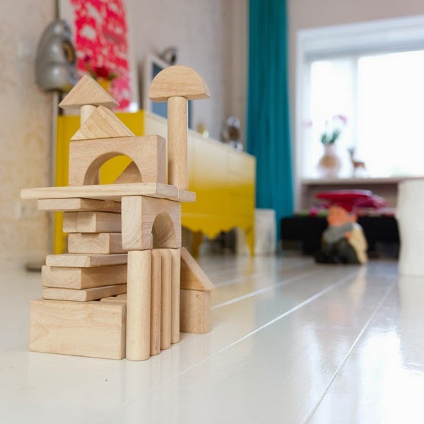 Ideas for a colorful casual home