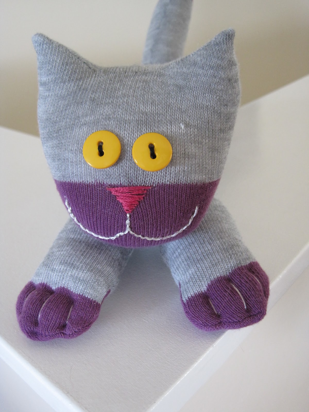 sock cat with toes voila you have a sock