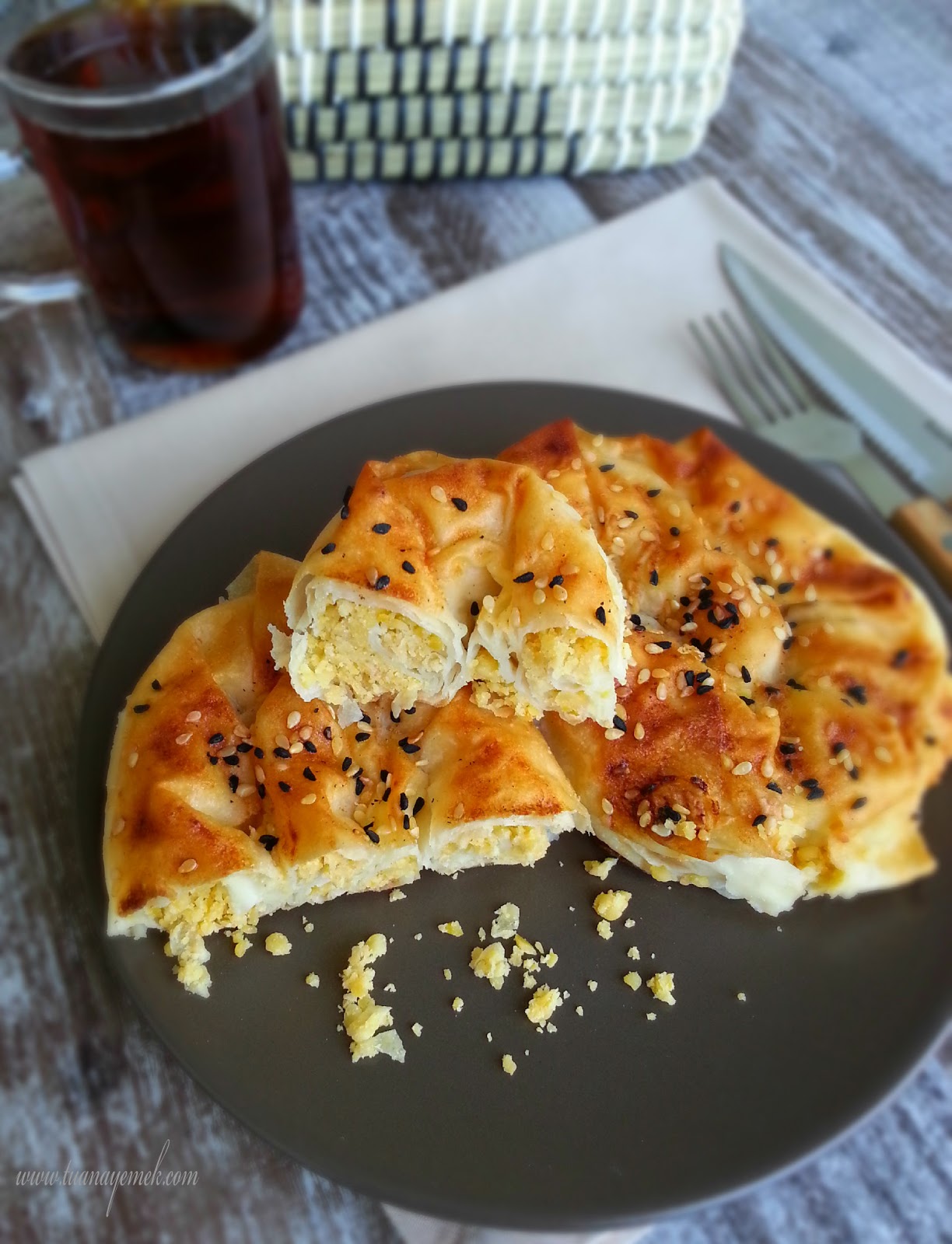 TUANA MUTFAK NOHUTLU BÖREK