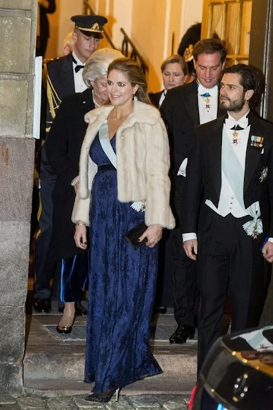 Queen Silvia, Crown Princess Victoria, Princess Madeleine wore gown, style toyal fahions
