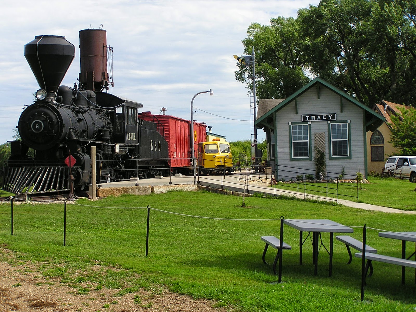 Texas Gypsies Walnut Grove, MN and Tracy, MN
