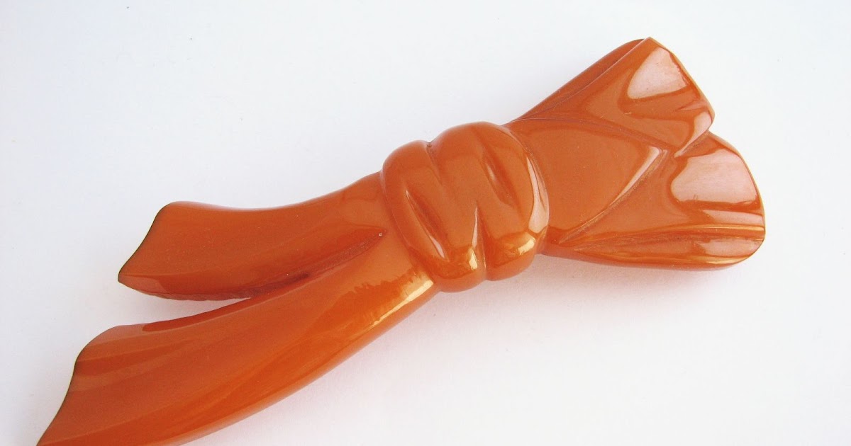 Agnes' Vintage World: How to identify Bakelite