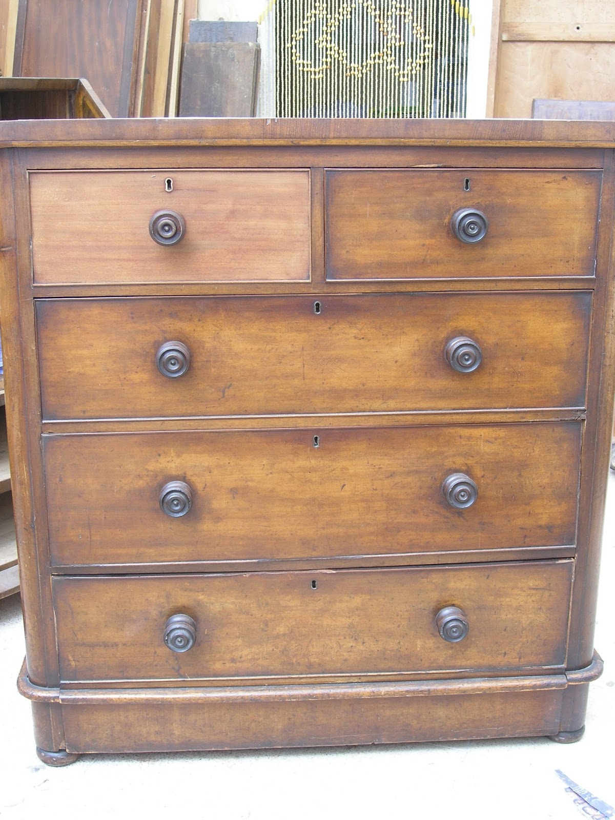 RESTAURACIÓN DE MUEBLE ANTIGUO EN VALENCIA