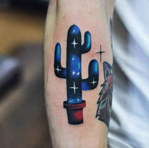 Este surreal cacto
