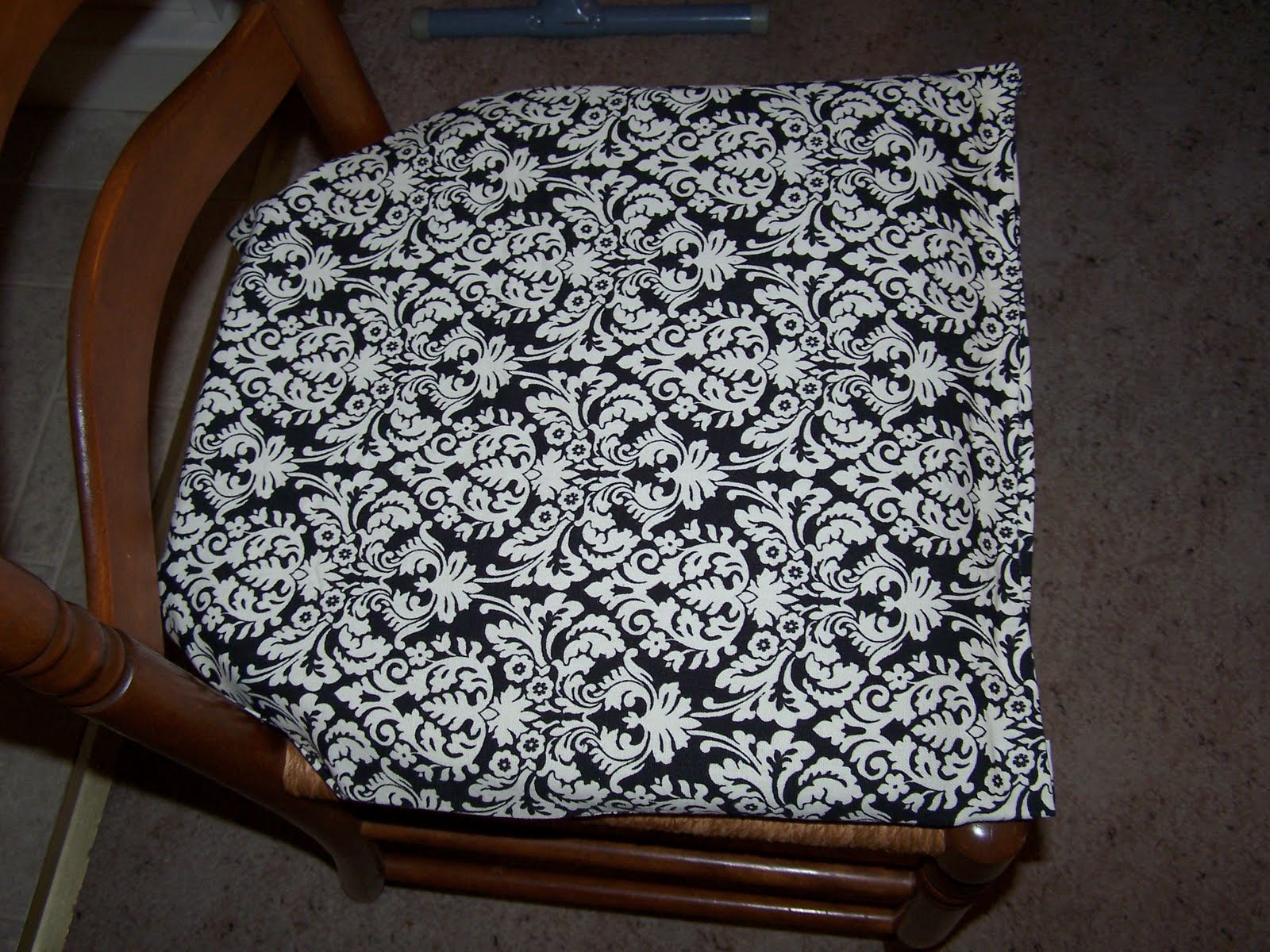 101 Church Hill No Sew Seat Cushion Covers