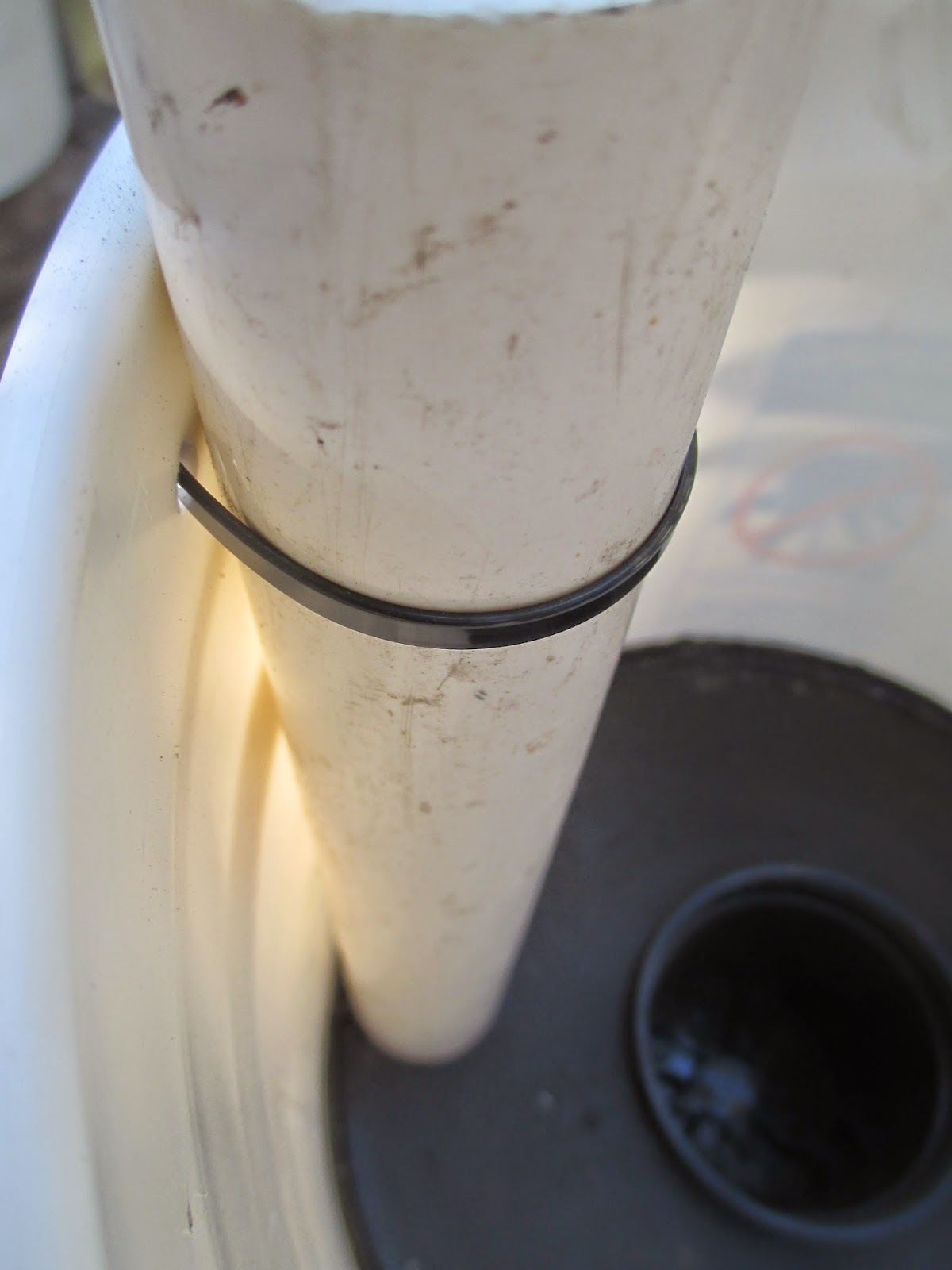 Maple Hill 101 Thrifty ThursdayHomemade SelfWatering Container