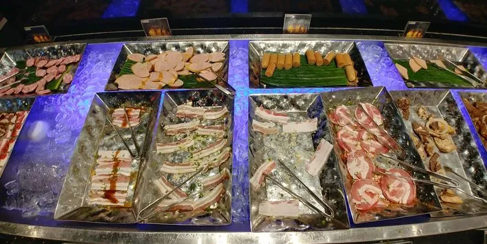 Fresh meat selection at Yakimix