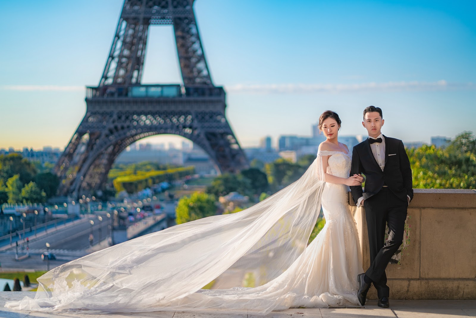 PARIS巴黎婚紗 PARIS巴黎婚紗 聖心堂 巴黎旅遊景點推薦 巴黎歌劇院 蒙馬特 海外自助婚紗推薦 私密拍攝景點 法國小鎮必吃 巴黎鐵塔超浪漫 台北自助婚紗工作室 台北租禮服推薦 楓丹白露 凱旋門 羅浮宮 亞力三大三世橋 巴黎聖母院