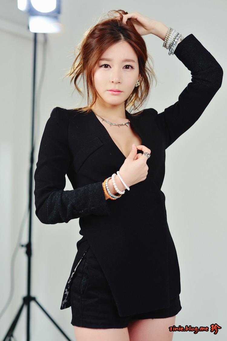 Xxx Nude Girls Han Ji Eun In Black