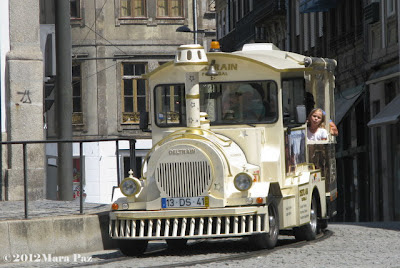 comboio turistico no Porto