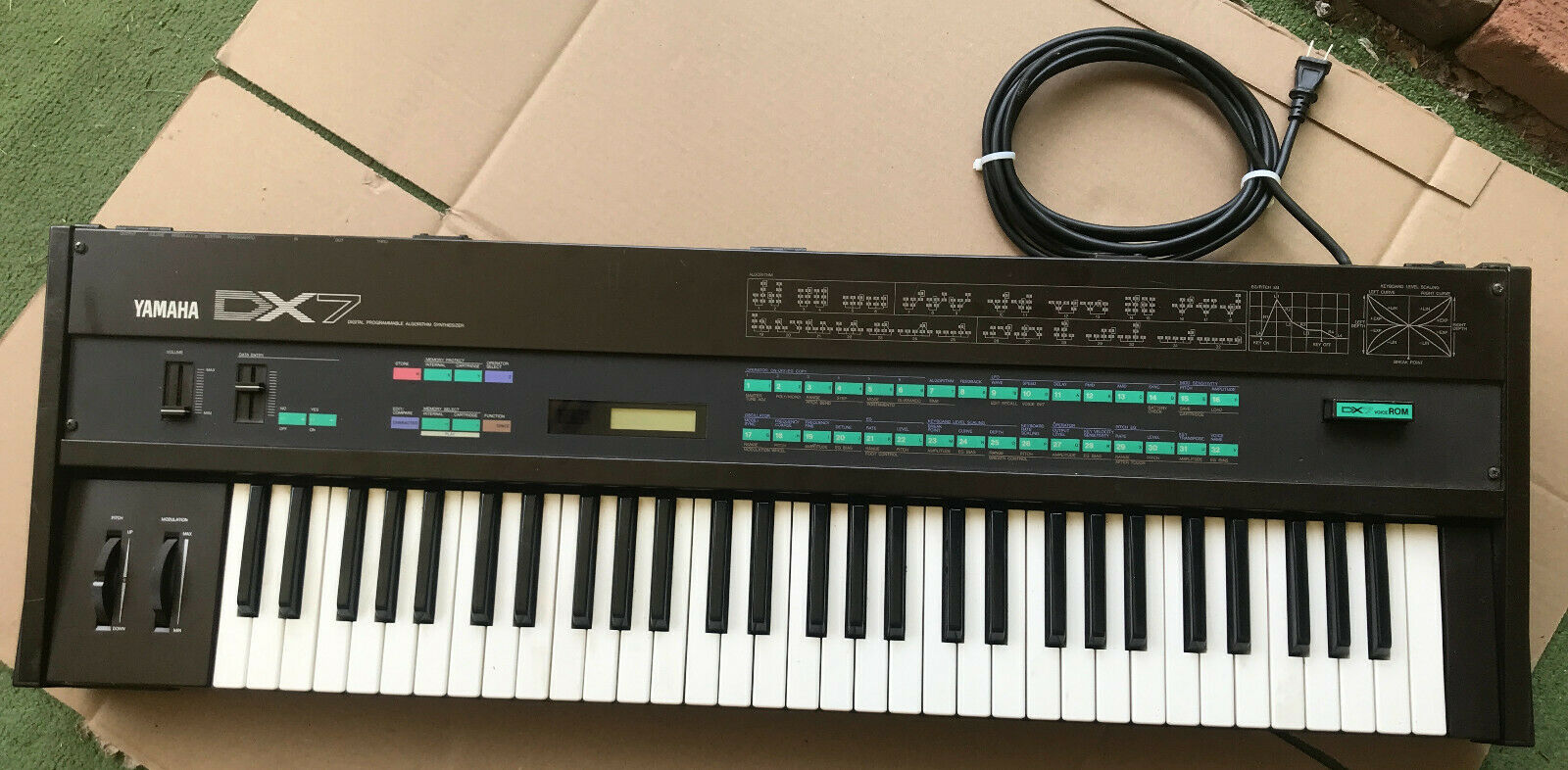 MATRIXSYNTH Yamaha DX7 FM Synthesizer w/ ROM Cartridge