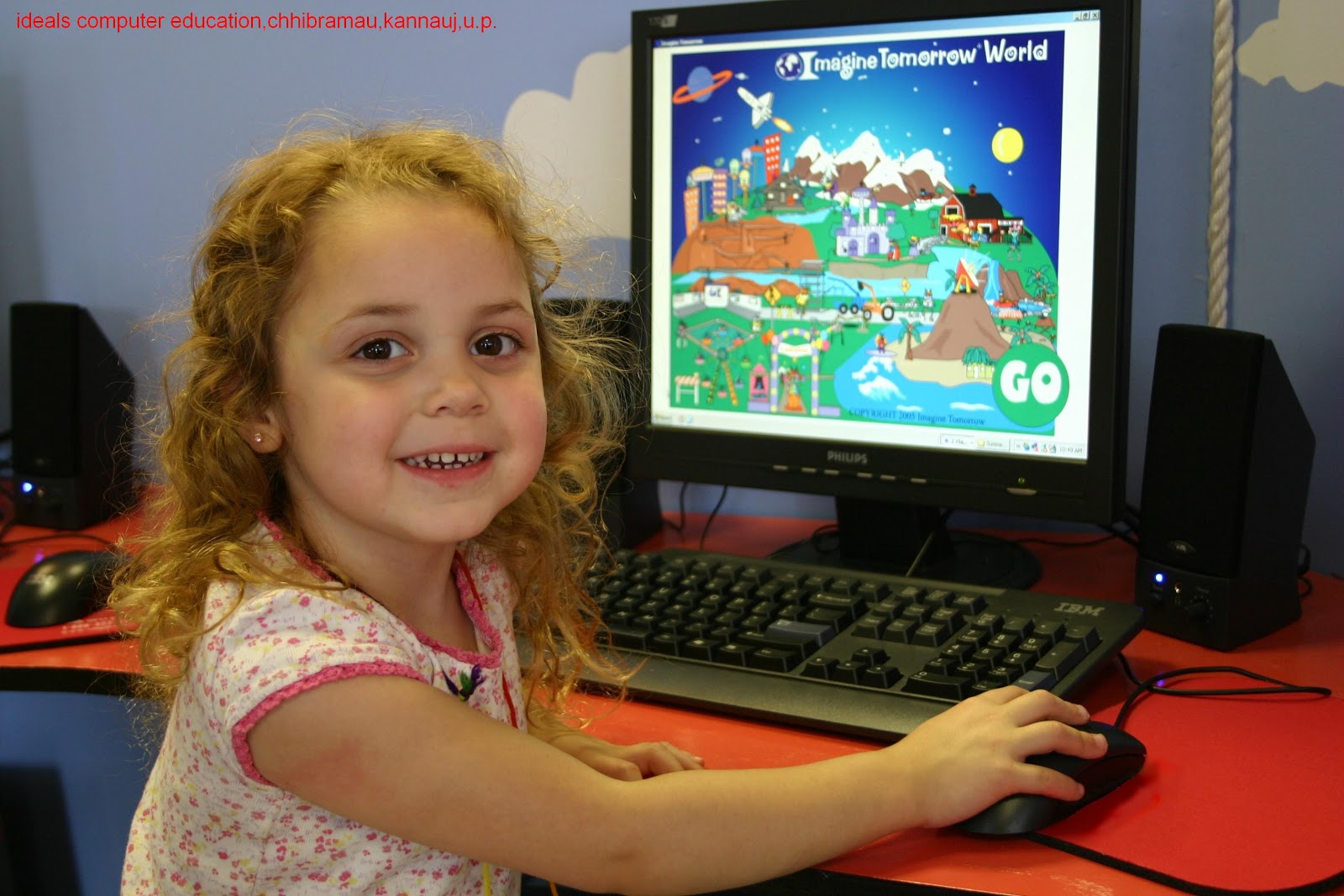 Компьютерные игры для 12 лет. Дети играющие в компьютерные игры. Компьютер для детей. Детские компьютерные игры. Ребенок играющий в компьютерную игру.