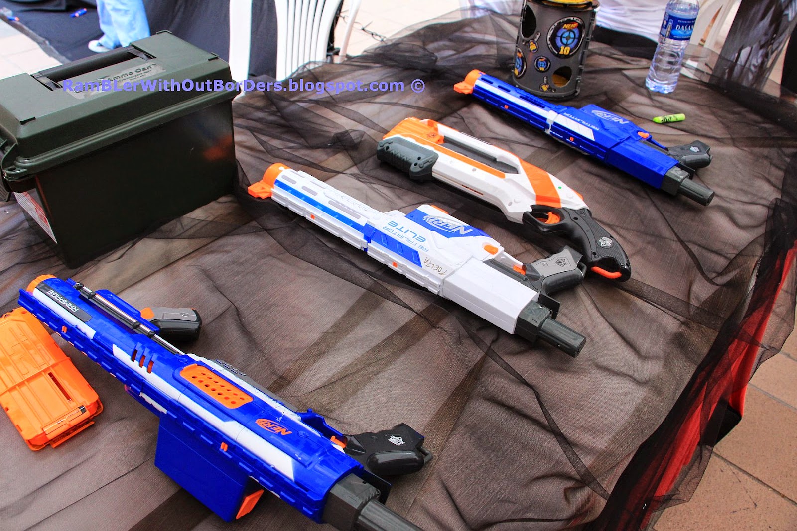 Star Wars weapons, Singapore International Red Cross Bazaar