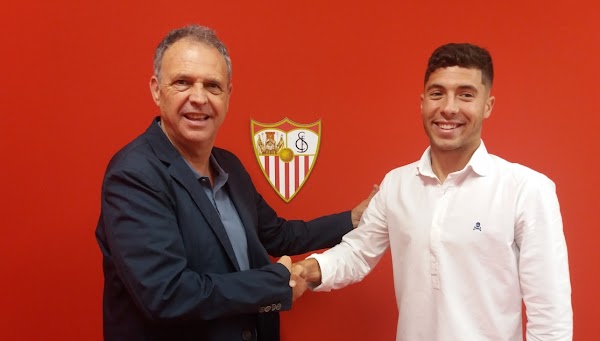 Oficial: El Sevilla Atlético renueva hasta 2021 a Pepe Mena