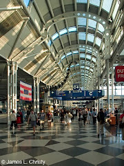 O'Hare - UA Terminal; Chicago - Helmut Jahn