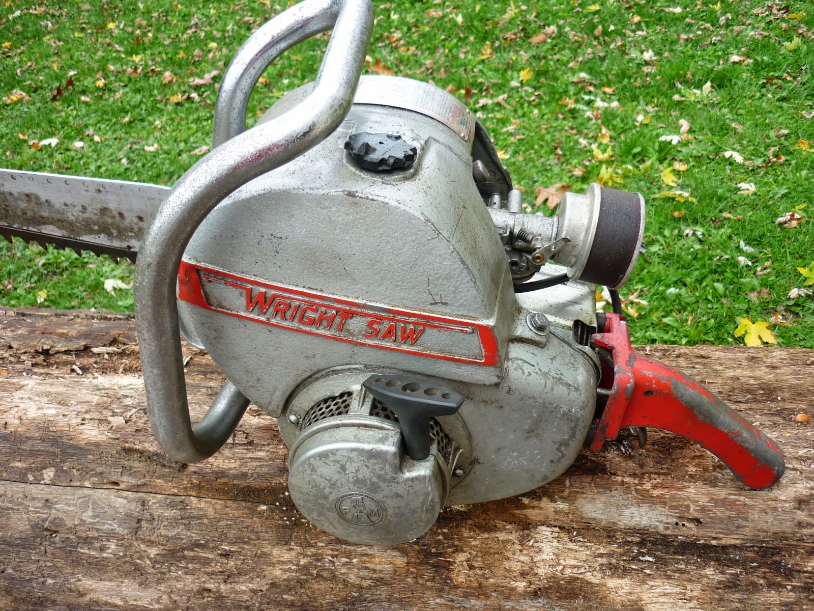 VINTAGE CHAINSAW COLLECTION WRIGHT GS 218