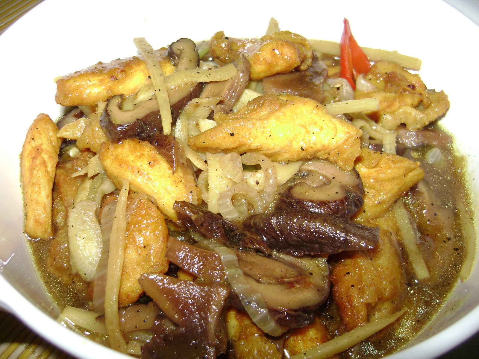 ...teratakCINTAnazmie... AYAM MASAK HALIA, TEMPE TUMIS CILI dan UDANG