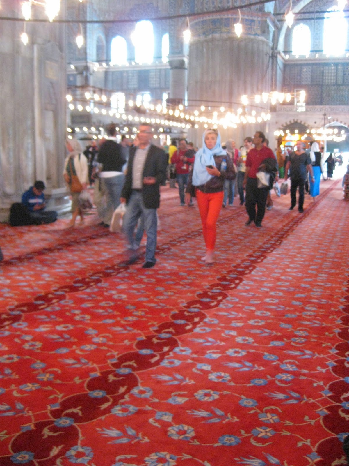 Istanbul - The carpet inside is colorful and very comfortable
