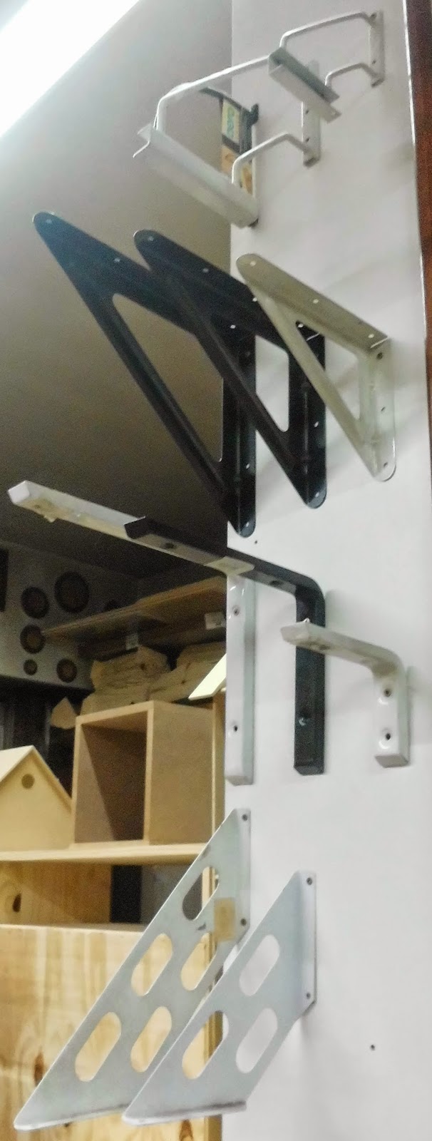 Articen S.A. Maderas: Ménsulas de metal