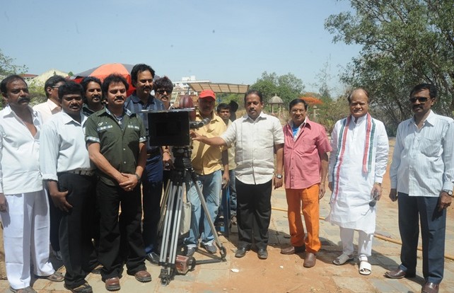 Red Hot Aarthi Puri Sangatana Movie Muhurat Photos