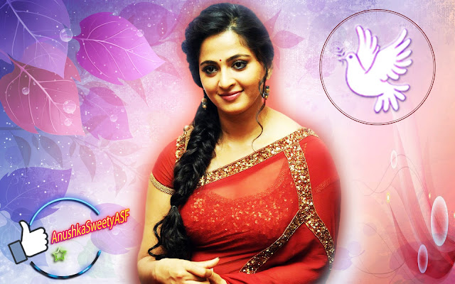 ANUSHKASHETTY In Red saree