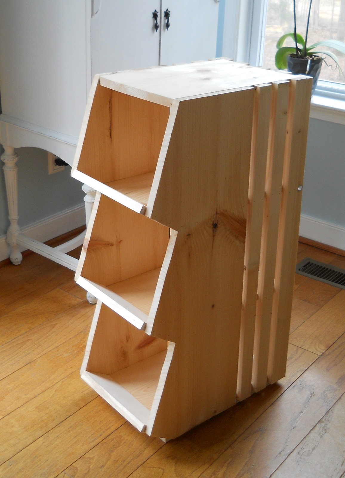 1001 Goals Wood Vegetable Bin