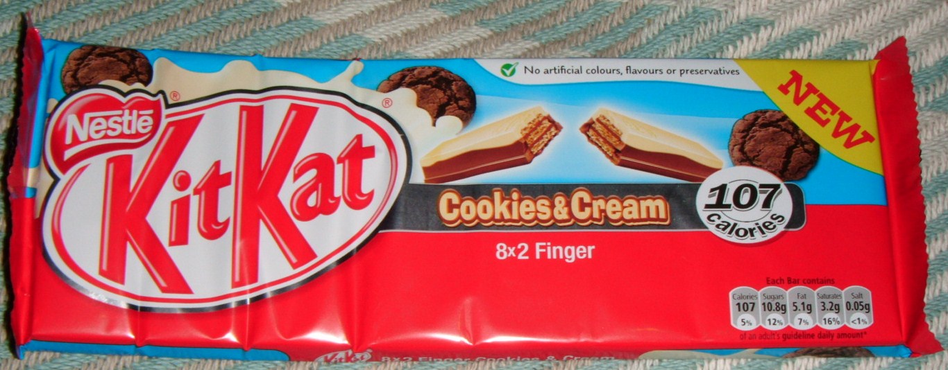 FOODSTUFF FINDS NEW Kit Kat Cookies and Cream UK Edition (Sainsburys) [By Cinabar]