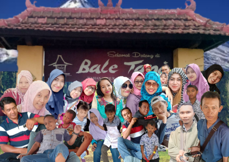 Kemeriahan Bersama Ratuperih Di Lokasi Wisata Bale Tani Jombang Ratu Perih Teman Online Shop Seduluran Selawase