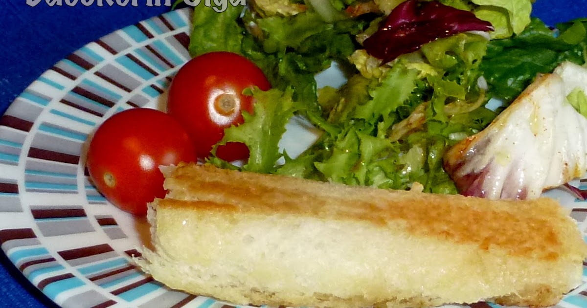 Бутерброды с листьями салата и колбасой. Мягкая игрушка бутерброд. Скажи бутерброд. Сэндвич это стоит съесть. Смешарики бутерброд.