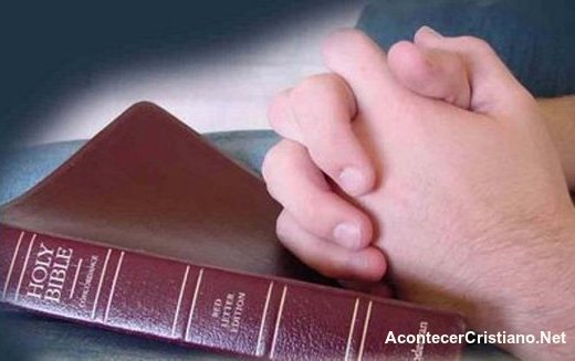 Estudio revela que la oración tiene poder para sanar enfermedades Oración por sanidad con Biblia