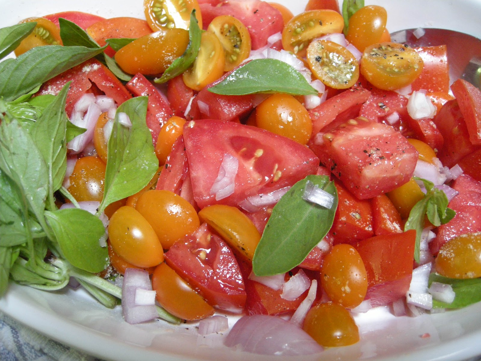 Kitchen! Kitchen! simply jersey tomatoes......at kitchen! kitchen!