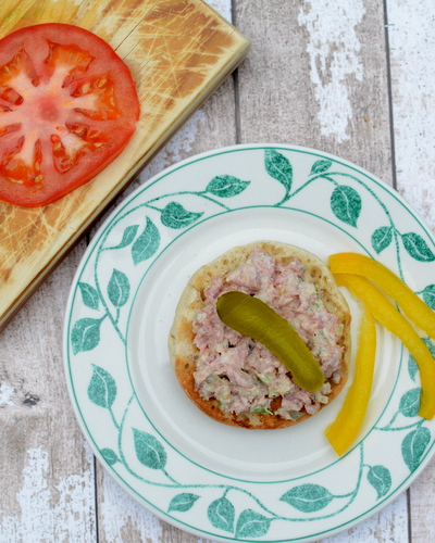 Easy Ham Salad ♥ KitchenParade.com, a great way to use up leftover ham from the freezer.
