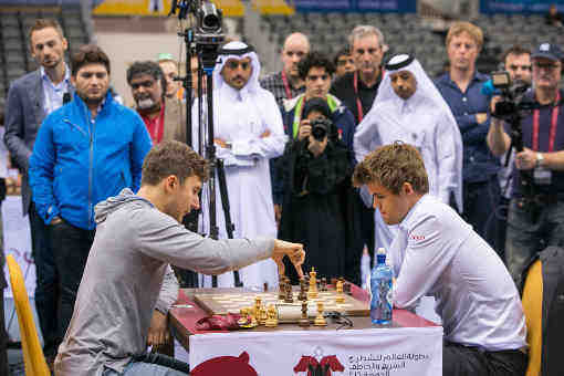 La rencontre entre Sergey Karjakin et Magnus Carlsen s'est soldée par une victoire du Russe - Photo © Maria Emelianova 